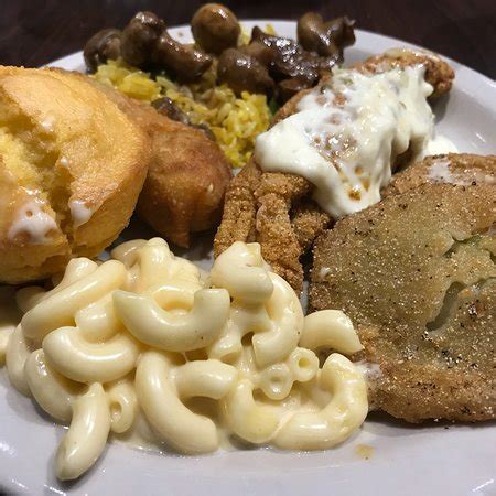 VILLAGE SQUARE BUFFET, Tunica .